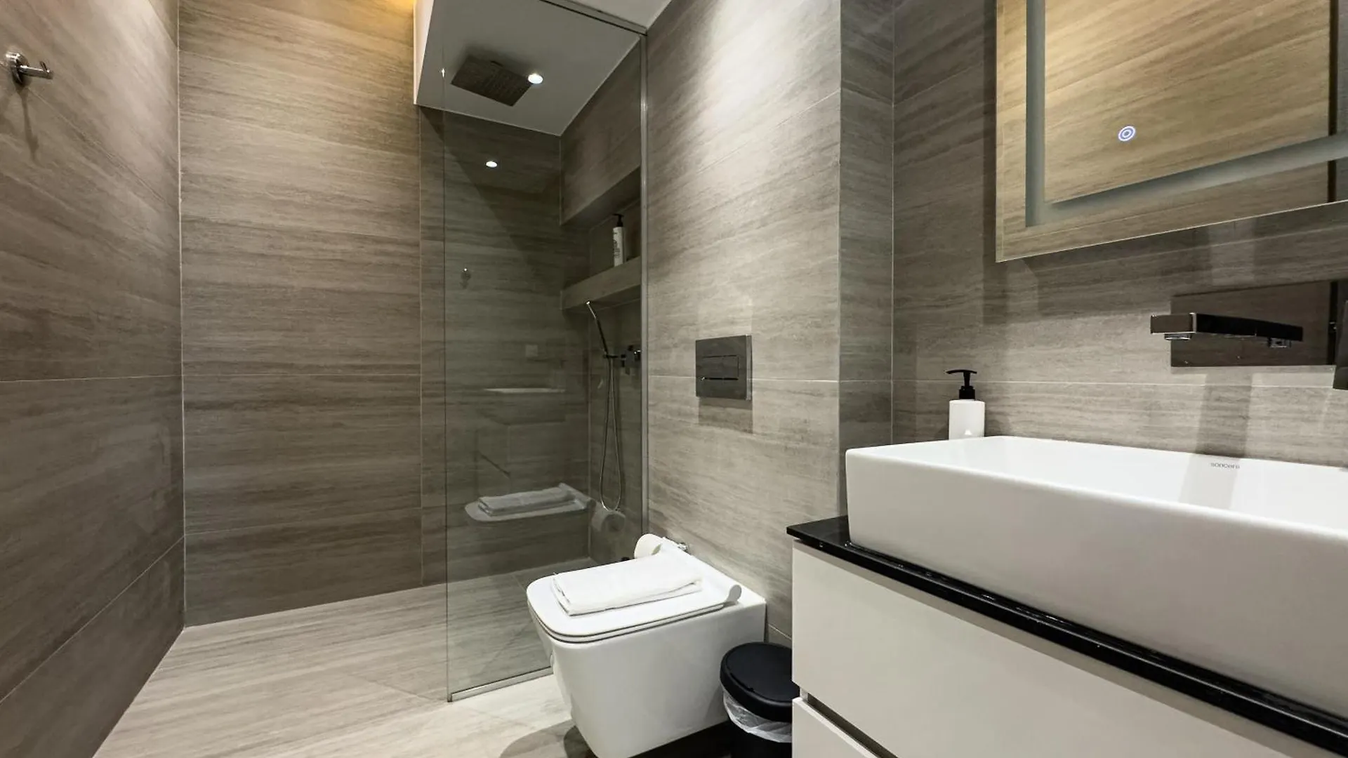 Villa 8 By Proliving Hospitality Salonicco